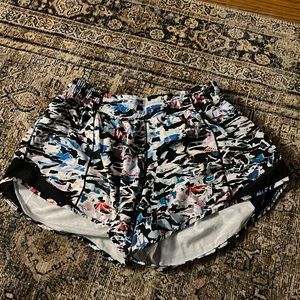 Lululemon hotty hot short. Size 10.